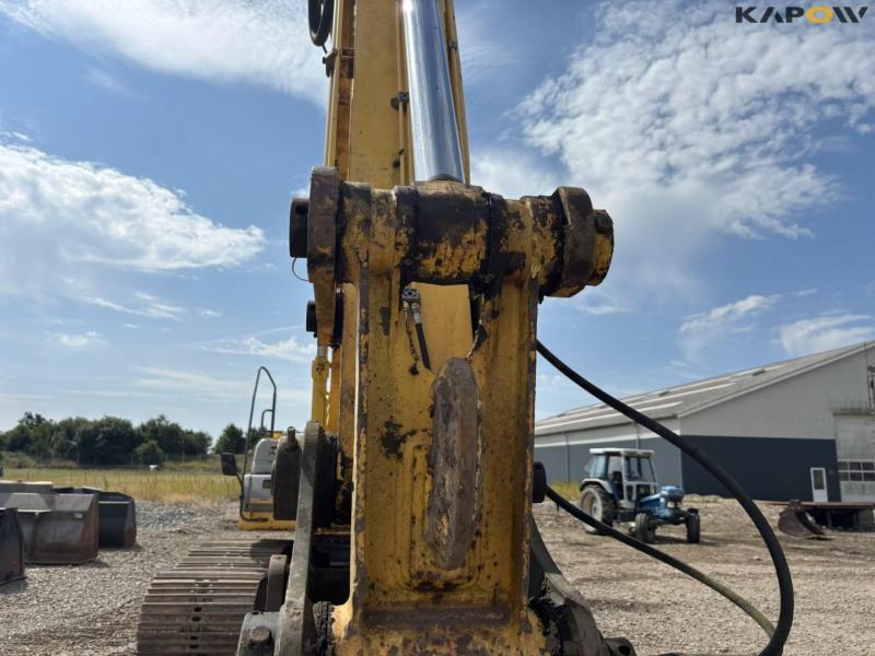 New Holland Kobelco E245B excavator 27