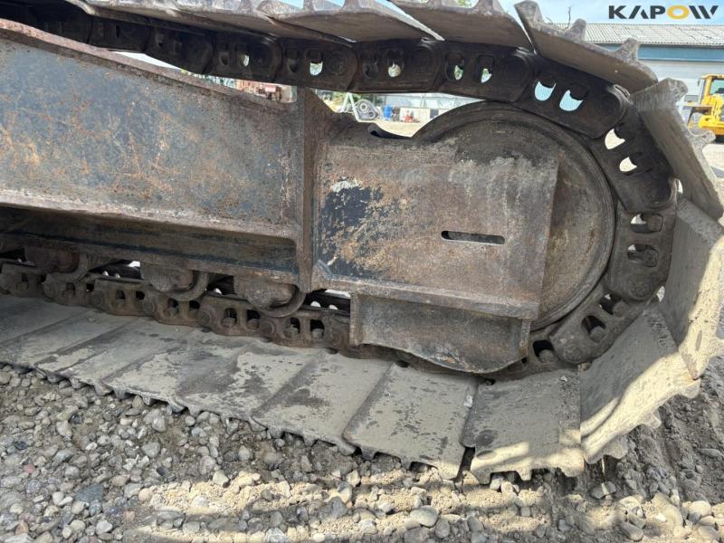 New Holland Kobelco E245B excavator 38