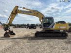 New Holland Kobelco E245B excavator 8