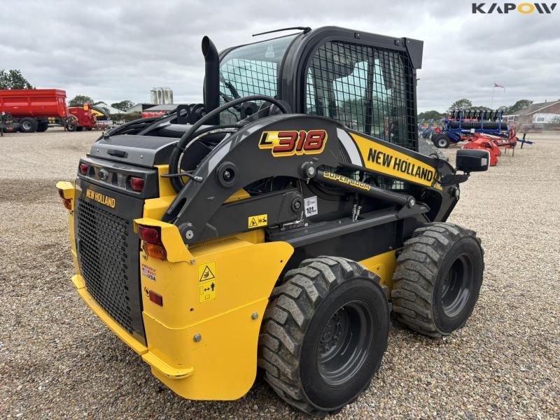 New Holland L318 skid steer loader 5