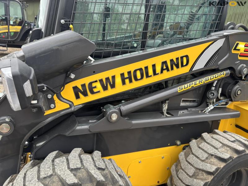New Holland L318 skid steer loader 40