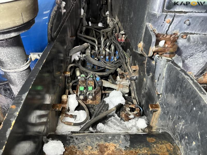 New Holland LM5060 delta telescopic loader 72