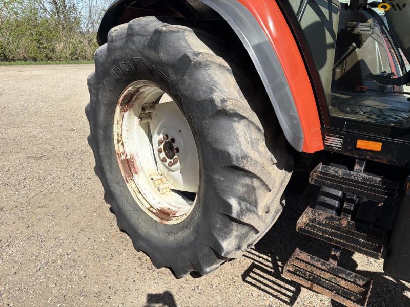 New Holland M115 tractor 63