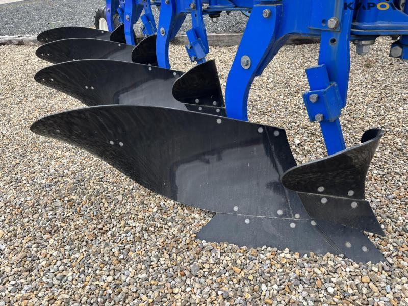 New Holland PLGF 4 furrow reversible plough - new 18