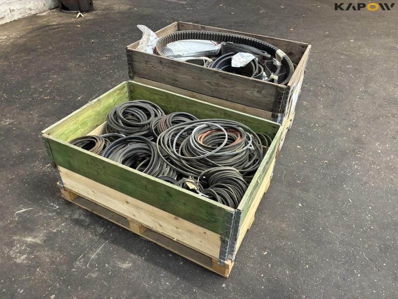 New Holland belts 3