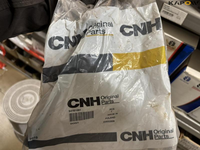 New Holland spare parts/filters - new 13
