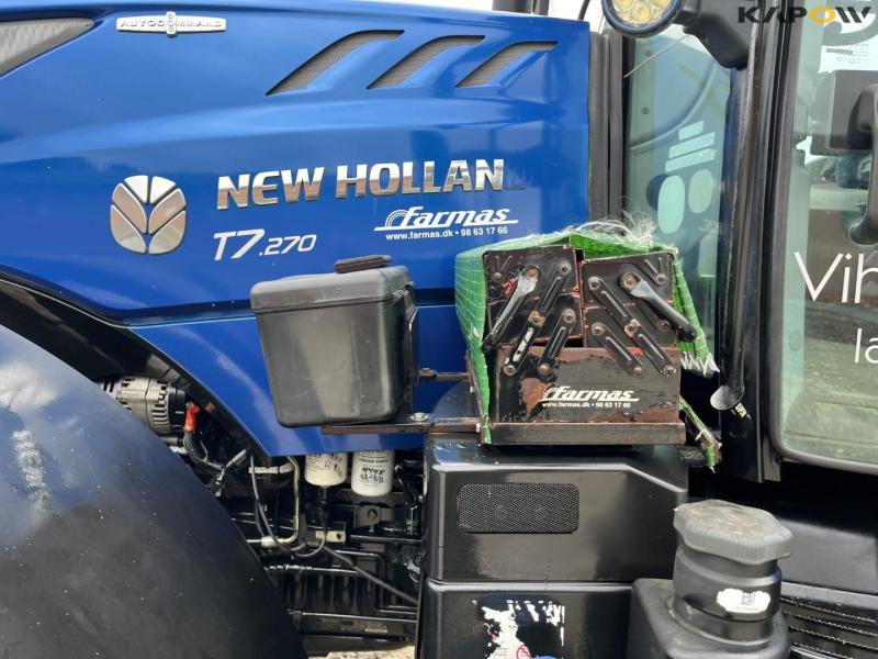 New Holland T7.270 Auto command tractor 10