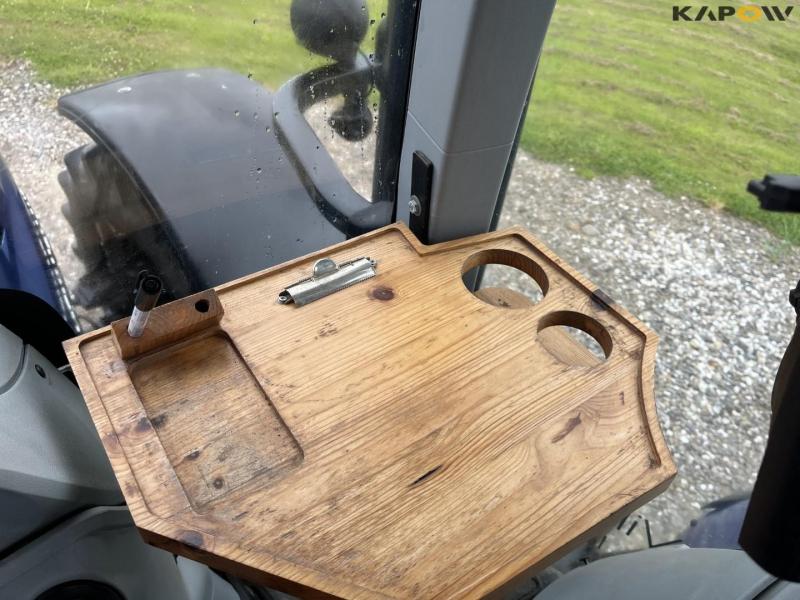New Holland T7.270 Auto command tractor 45
