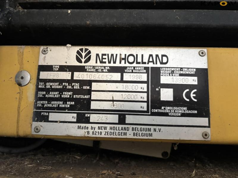 New Holland TF 78 combine harvester 19