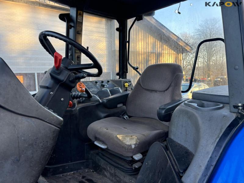 New Holland TM190 tractor 43