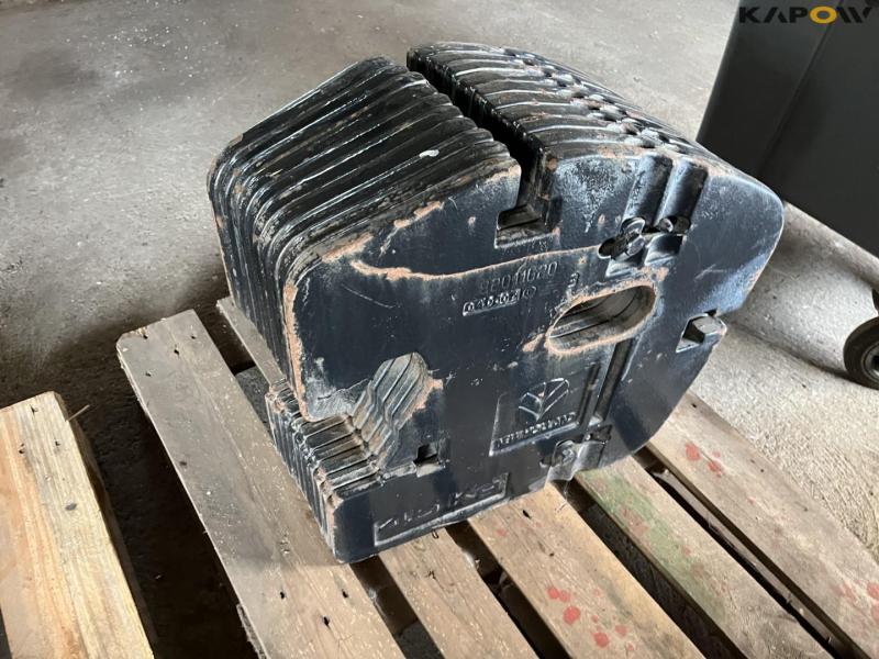 New Holland TS110A front weight 5