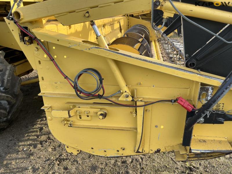 New Holland TX32 with 15 foot header 24