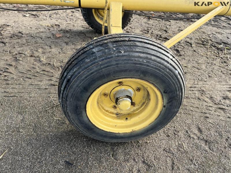 New Holland TX32 with 15 foot header 75