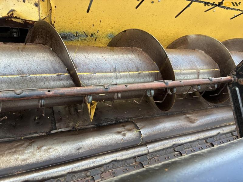 New Holland TX68 plus combine harvester 28