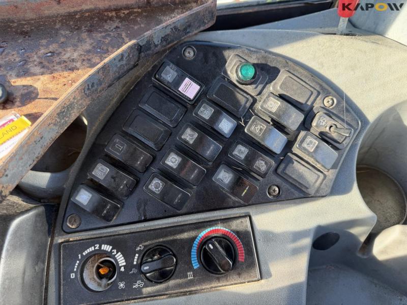 New Holland W170B wheel loader 36