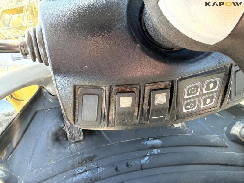 New Holland W170B wheel loader 40