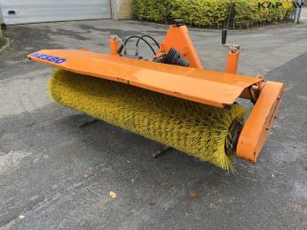 Newbo Fm-1600 swivel sweeper