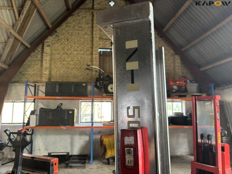 NH SB 500 stainless pallet truck 15