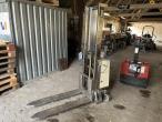 NH SB 500 stainless pallet truck 1