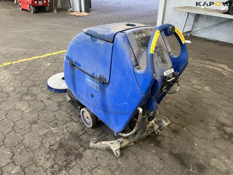 Nilfisk Alto Scrubtec 553 BL floor scrubber 7
