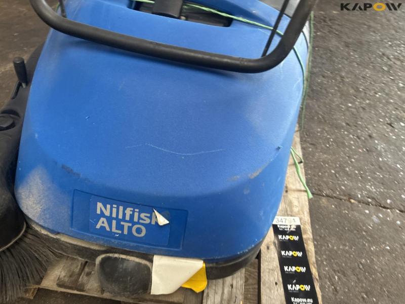 Nilfisk Floortec 350 sweeper 13