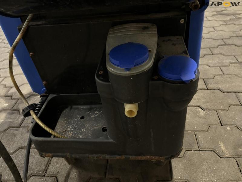 Nilfisk MH 8P hot water cleaner 16