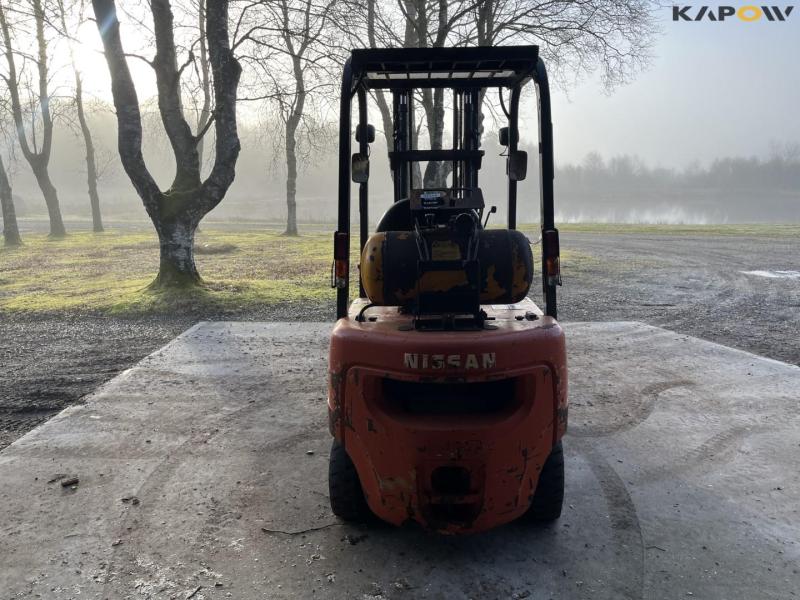 Nissan 15 gas truck 6