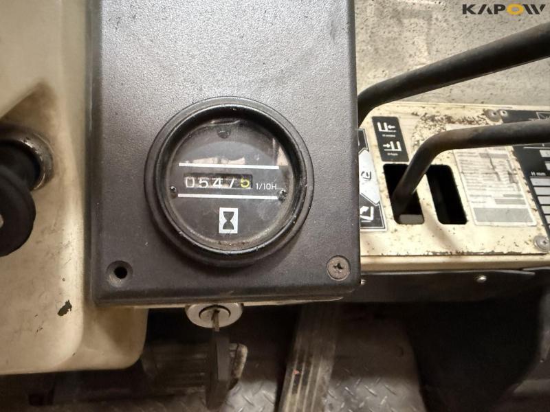 Nissan diesel truck 19