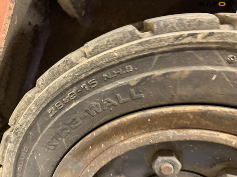 Nissan diesel truck 28