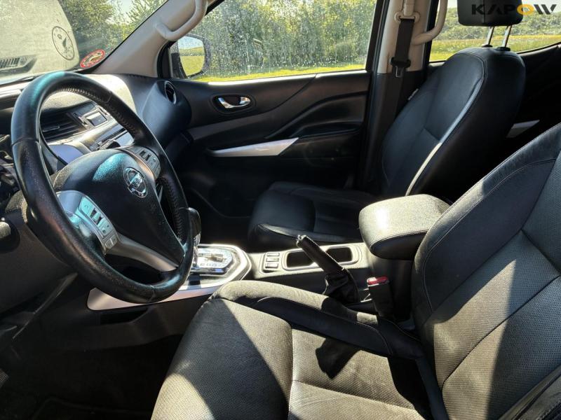 Nissan Navara pickup 21