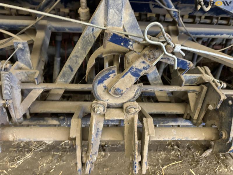 Nordsten Lift-o-matic 4 meter seeder 12