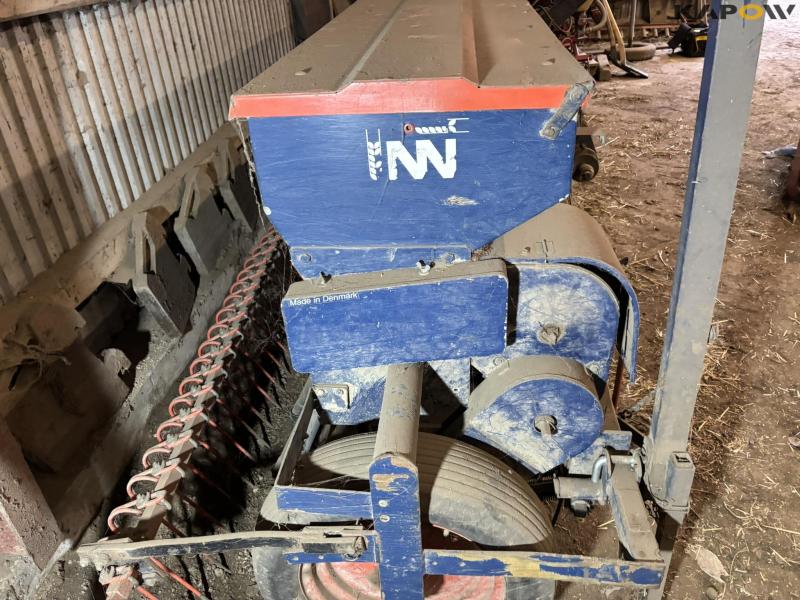 Nordsten Lift-o-matic 4 meter seeder 26