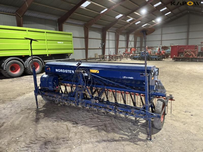 Nordsten lift-o-matic seeder 1