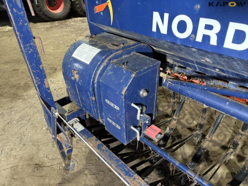 Nordsten lift-o-matic seeder 19