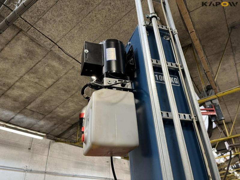 NVG Master 1066 column lift 9