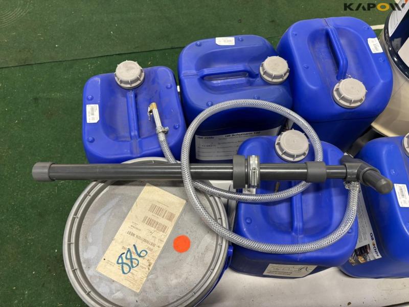 New cans of oil 19