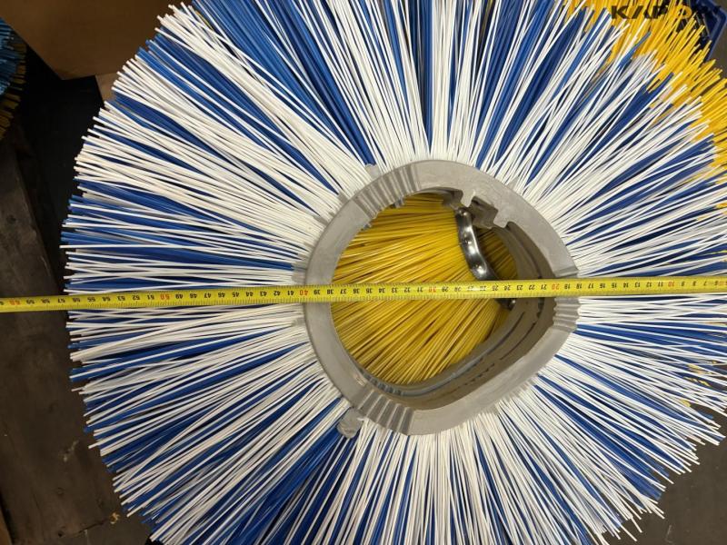 Nylon and steel brushes 13