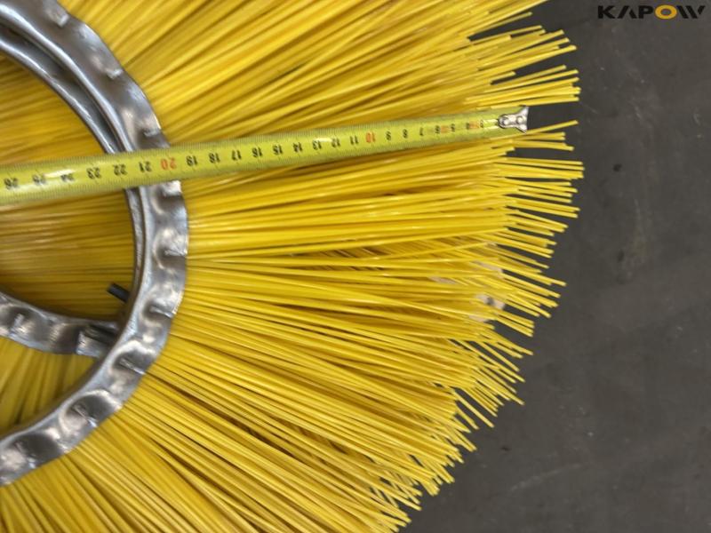 Nylon and steel brushes 15