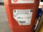 Oil/Grease and coolant 6