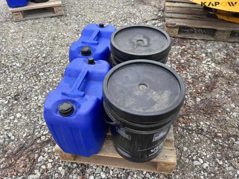 Vultrex grease and Titan Utto WB transmission oil 4