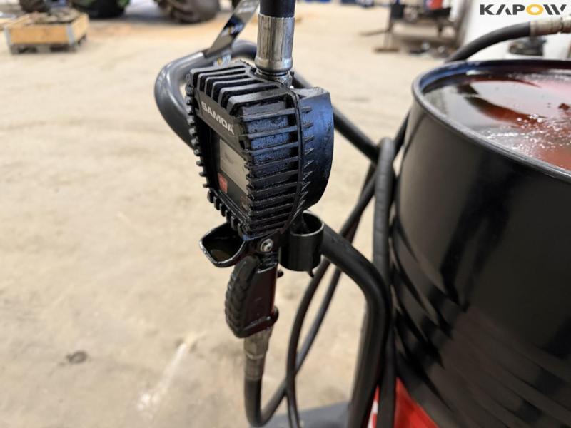 Oil pump and trolley 13