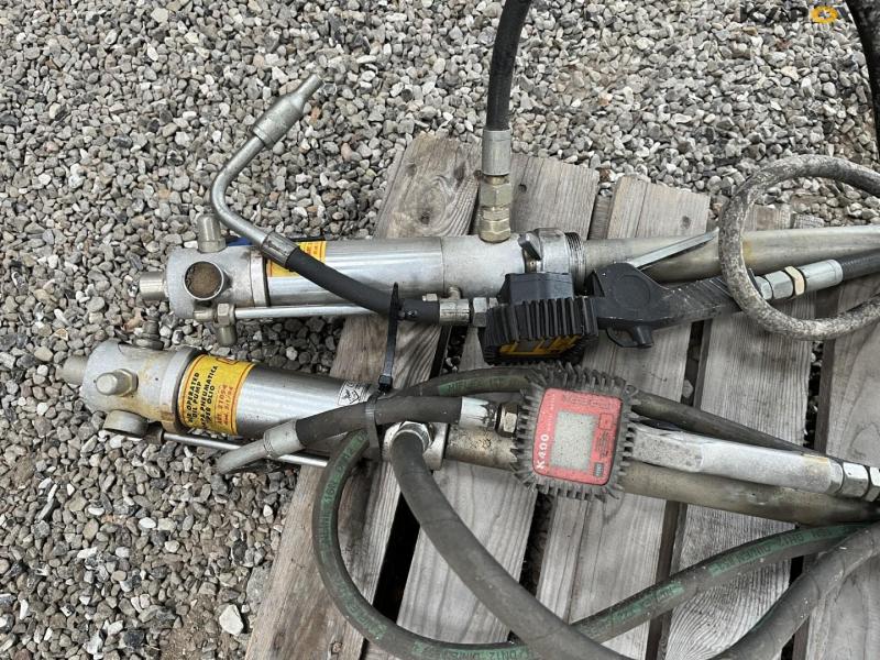 Oil pumps with gun - 2pcs 9