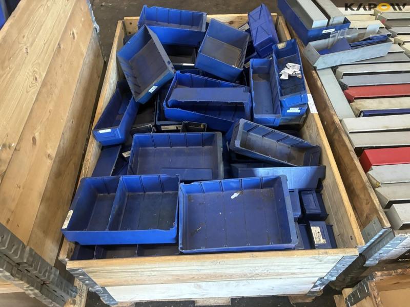Plastic storage boxes 15