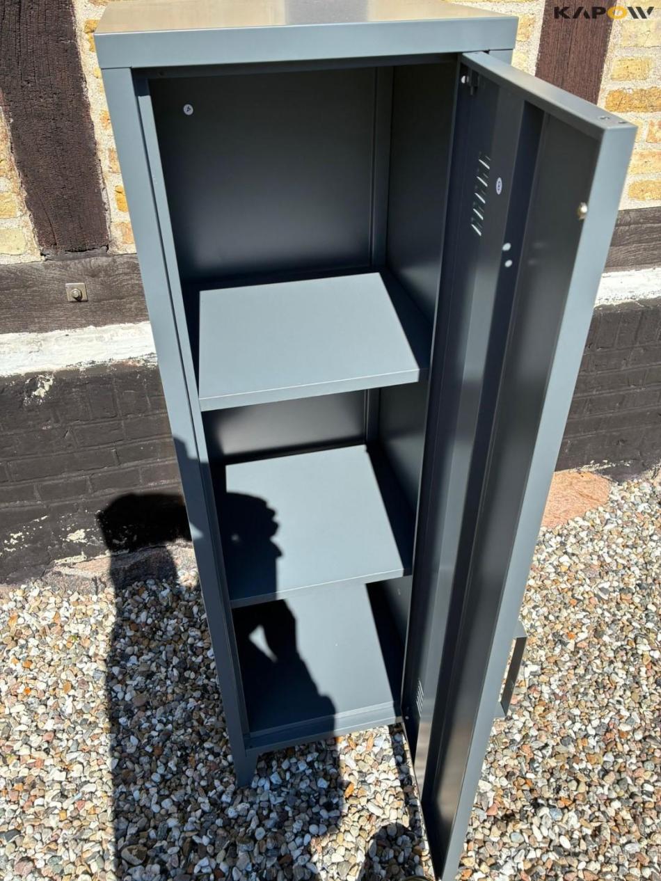 Storage cabinet, Gulf 3