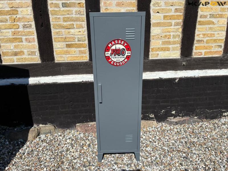 Storage cabinet, Massey Ferguson 1