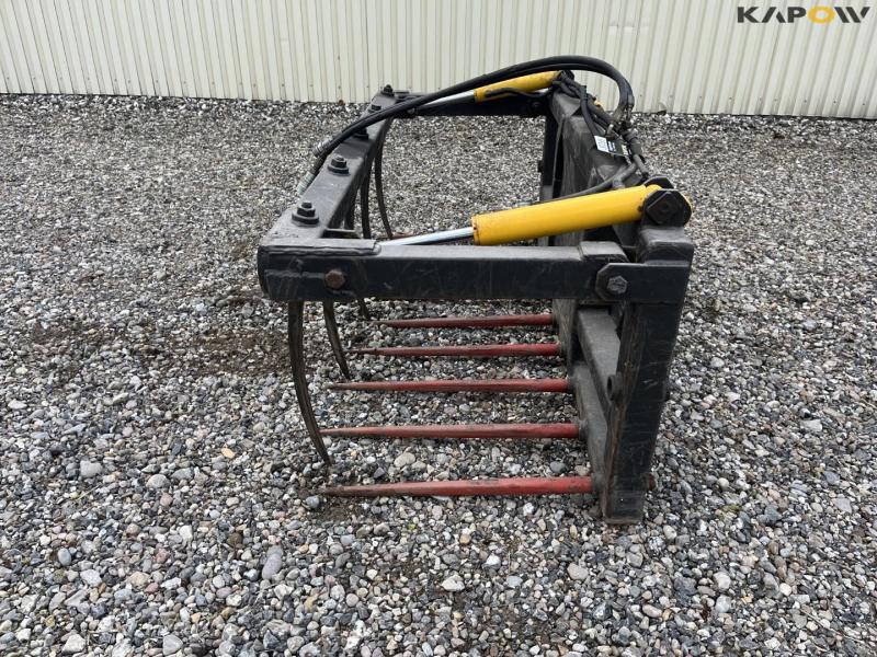 Assault grip with Euro hitch 8