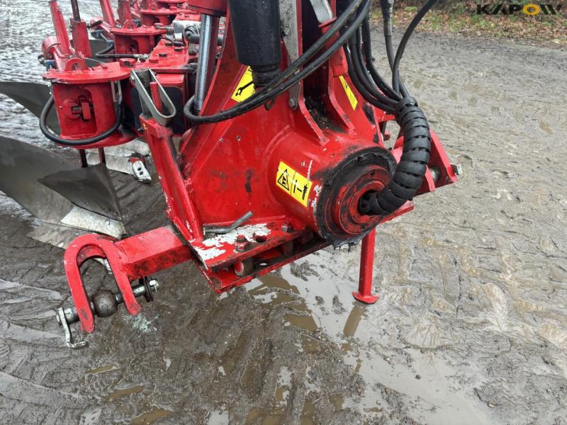 Ovlac 6 furrow plough 16