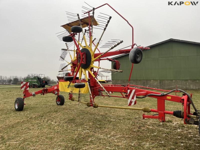 Pöttinger Eurotop 851A rake 2