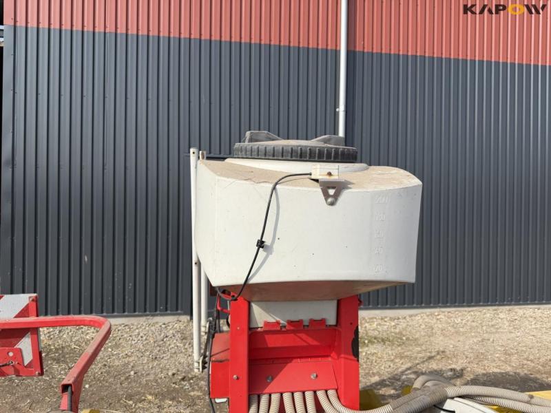 Pöttinger terradisc 4001 harrow with seed equipment 23