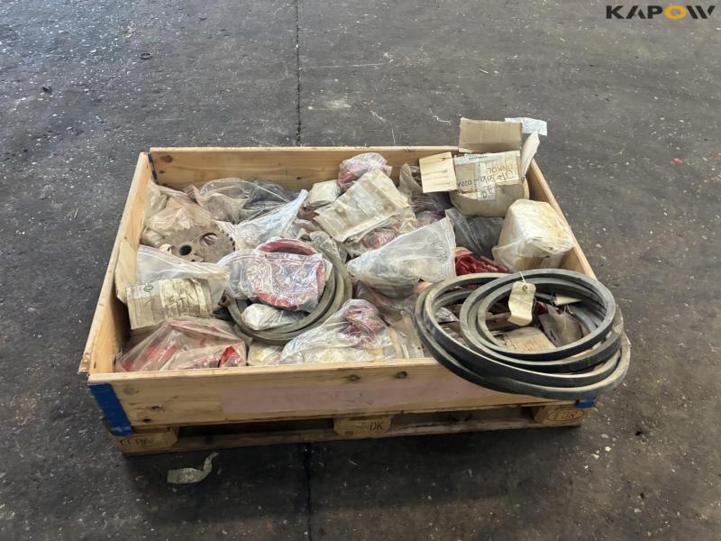 Pallet with JF parts 4